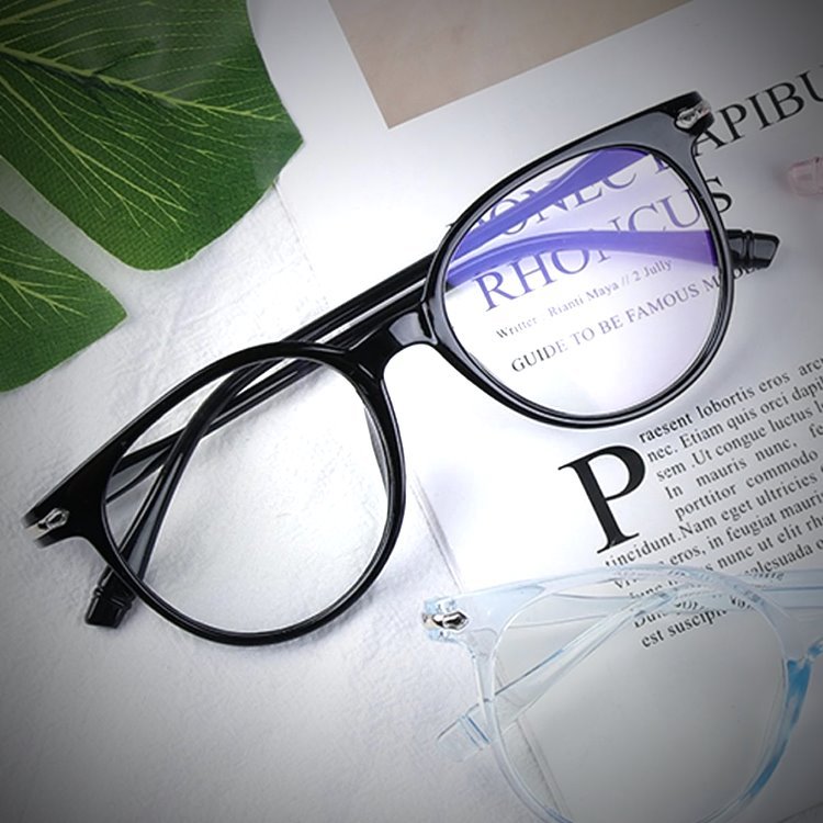 Dijitalleşen dünyada gözlük piyasası habeleri